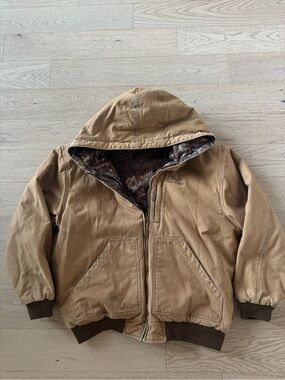 Realtree Men’s Reversible Hooded Jacket in Tan Size XL